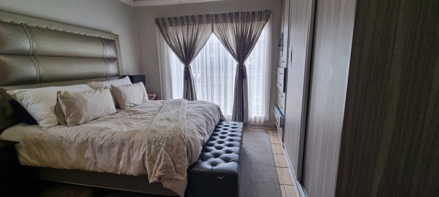 3 Bedroom Property for Sale in Noordhoek Free State